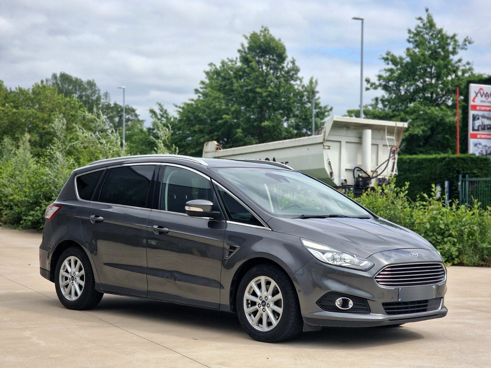 Ford S-Max 2.0 TDCi Automatic — 2017 — Fourche avant homolog, Argent ou Gris, Entreprise, Carnet d'entretien, Noir
