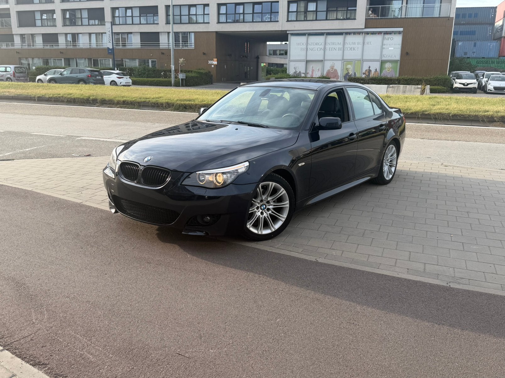 Bmw 520i 2008 Benzine Mpack Uitvoeirng !! topstaat, Autos, BMW, Cuir, Boîte manuelle, 5 portes, Euro 4
