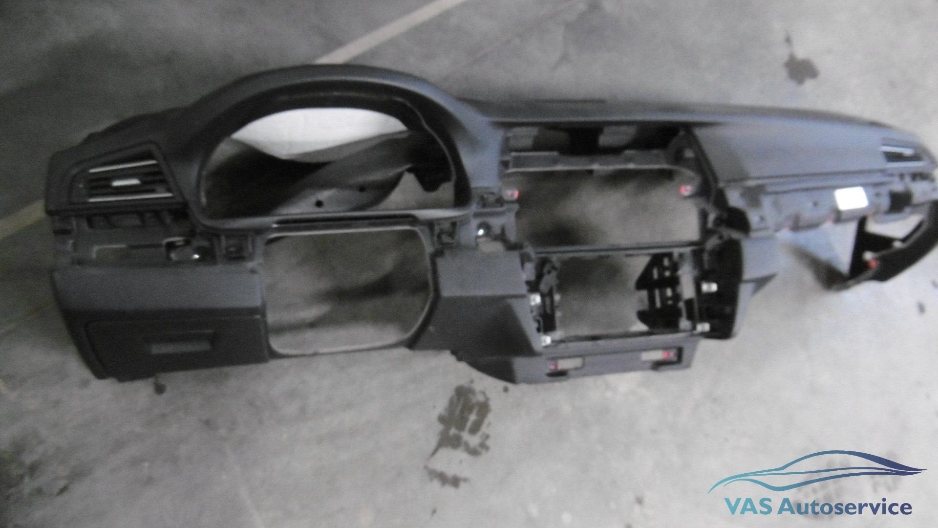 Dashboard BMW 5-serie F10-F11. zwart, Ophalen, Gebruikt, -, -