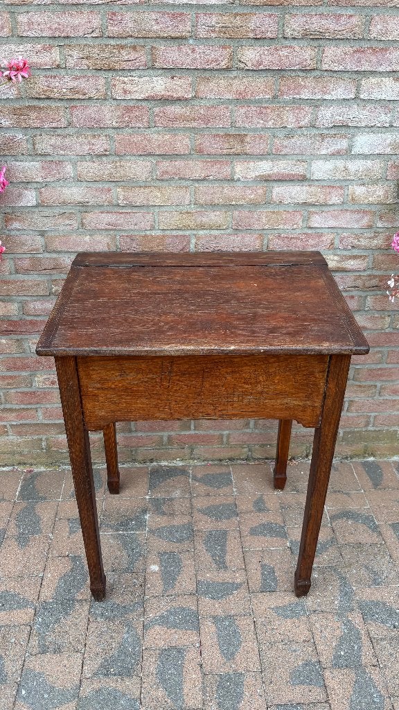 Oud antiek lessenaartje, Antiek en Kunst, Ophalen