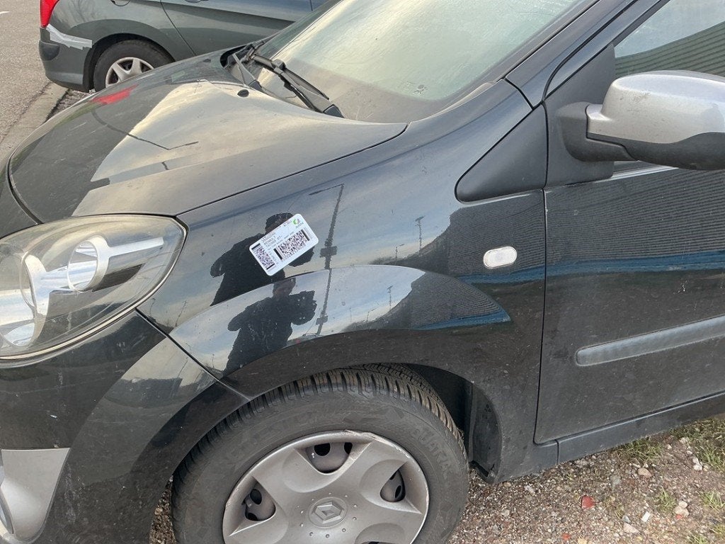 AILE AVANT GAUCHE Renault Twingo II (CN) (|7701477873|), Autos : Pièces & Accessoires, Renault, Garde-boue, Utilisé, Peter-Huppertz-Straße 5
51063  Köln, DE