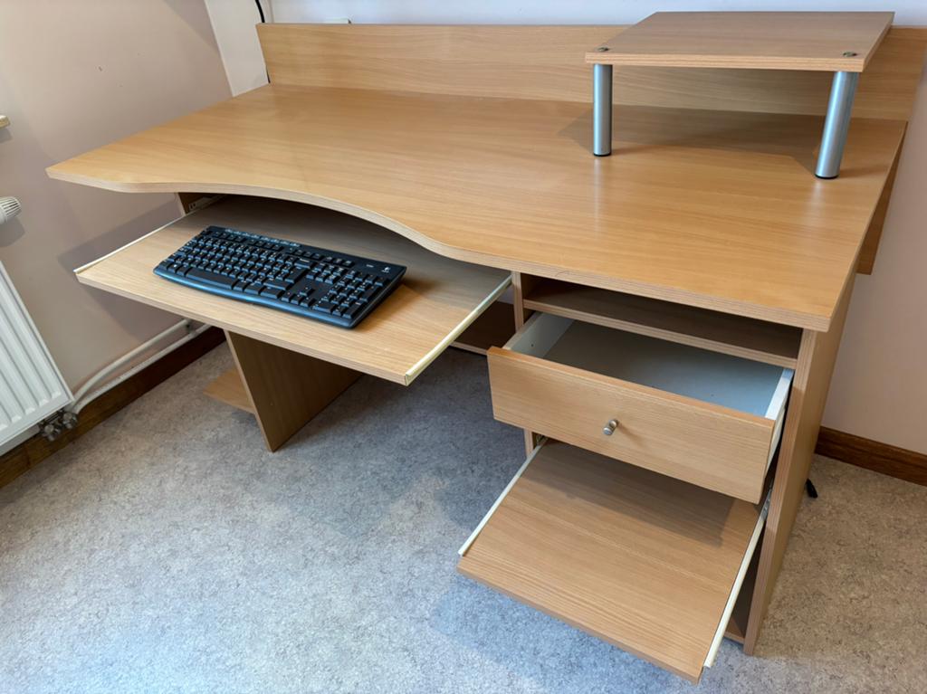 Computer meubel / bureau meubel, Huis en Inrichting, Kasten | Computermeubels, Ophalen, 70 tot 120 cm, Zo goed als nieuw, 120 tot 170 cm