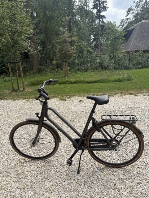 Cortina damesfiets, mat zwart, maat 57, amper gebruikt, Fietsen en Brommers, Gebruikt, Versnellingen, 56 cm of meer, Trommelrem