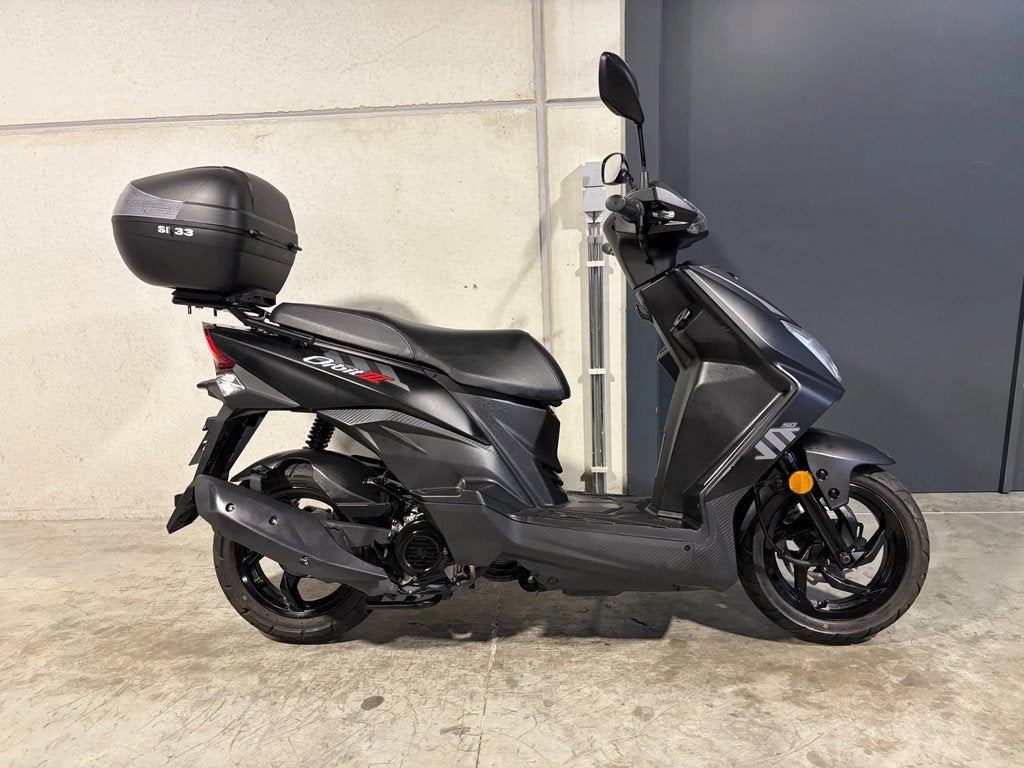 SYM Orbit III 45km/u B-klasse met topcase (bj 2025), Scooter, Bedrijf, 11 kW of minder, 50 cc