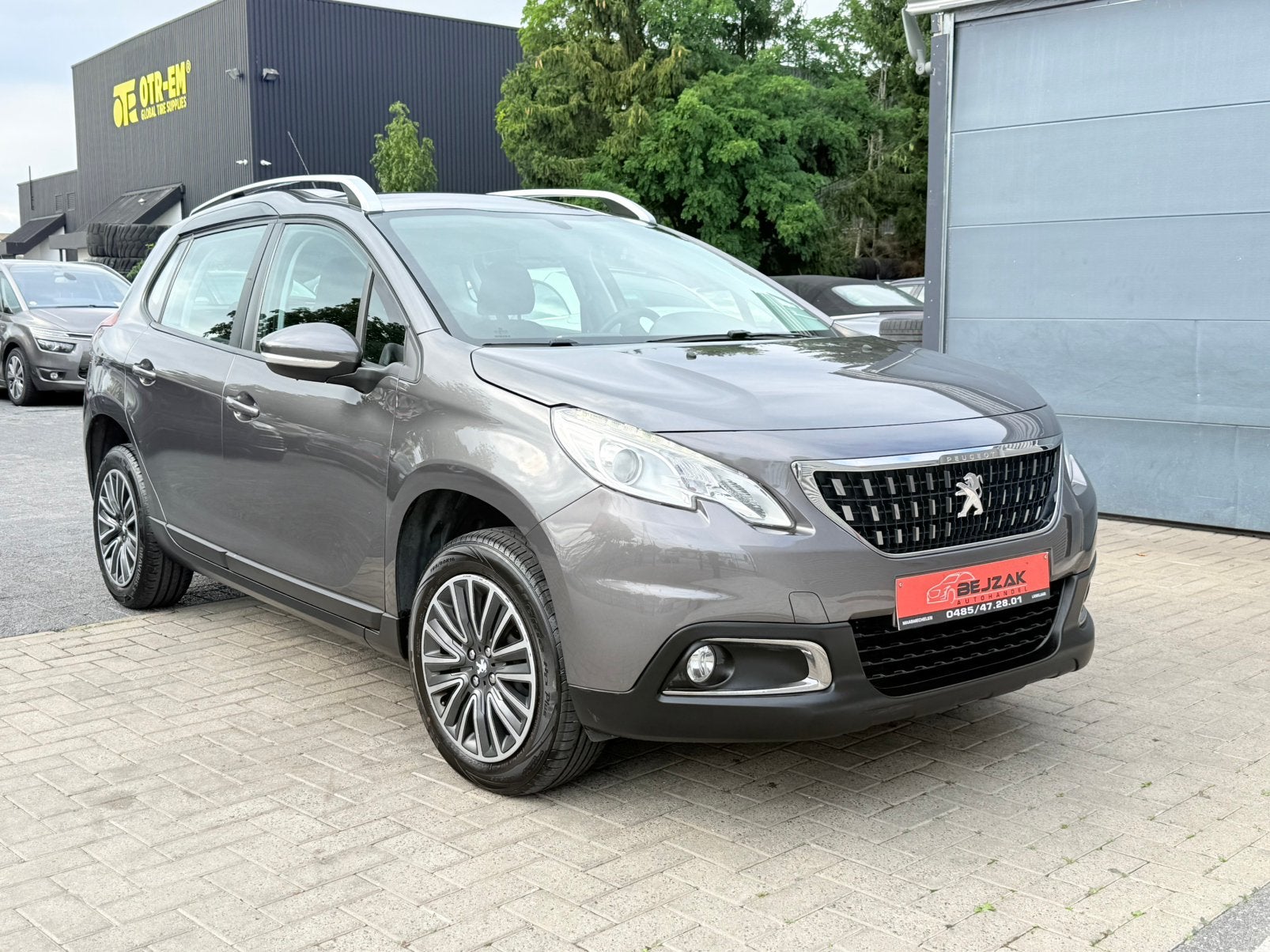 Peugeot 2008 1.2i Face-Lift 2016 1j garantie Dealer onderhou, Auto's, Voorwielaandrijving, Euro 6, Bedrijf, Handgeschakeld