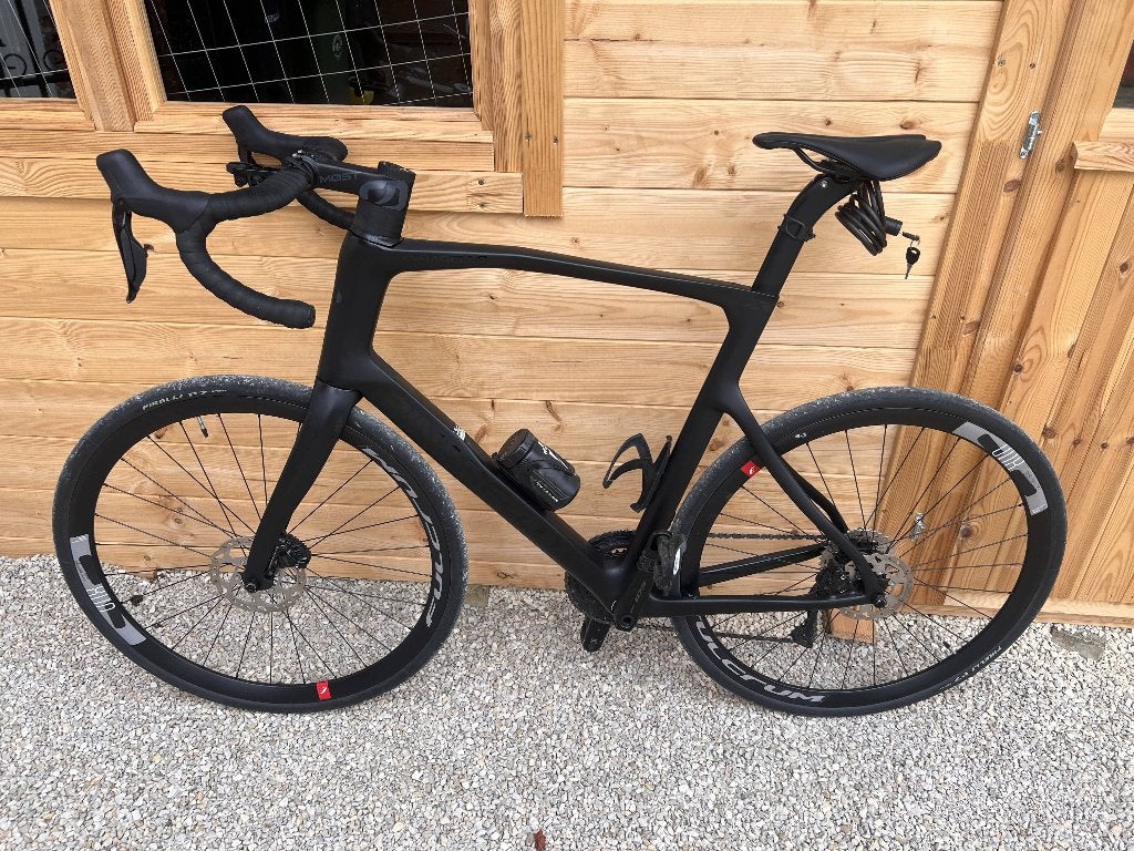 Pinarelle X3 mat zwart 2024, Fietsen en Brommers, Fietsen | Heren | Sportfietsen en Toerfietsen, Nieuw, Overige maten, 15 tot 20 versnellingen