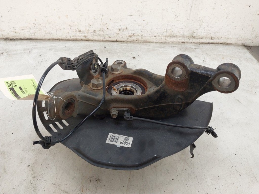 FUSEE AVANT DROITE Toyota Corolla Cross (|4321110130|), Dhr. J. Ham, Administratie@autoham.nl, Toyota, Utilisé