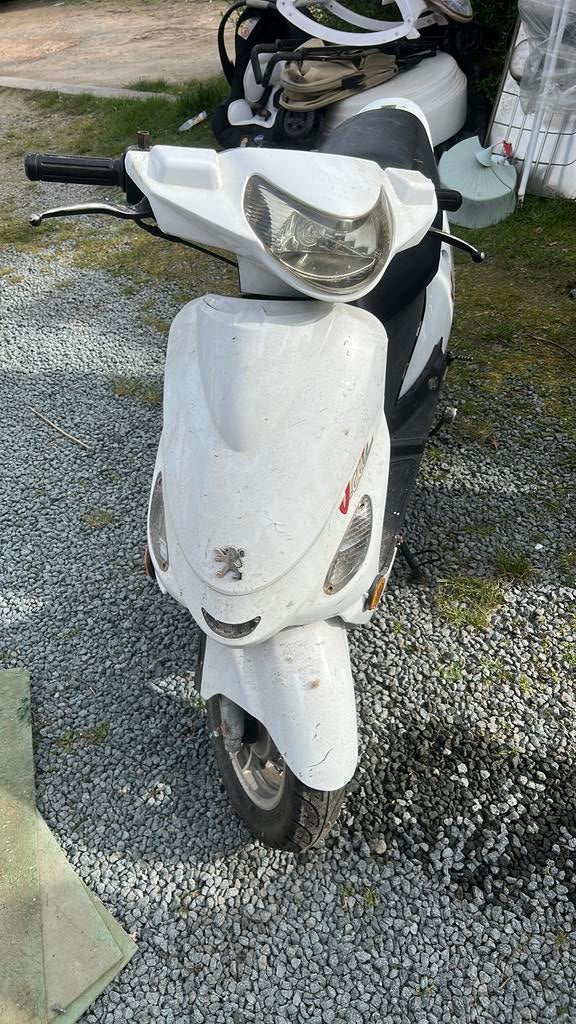 Peugot v clic, Fietsen en Brommers, Ophalen of Verzenden, Zo goed als nieuw, Peugeot