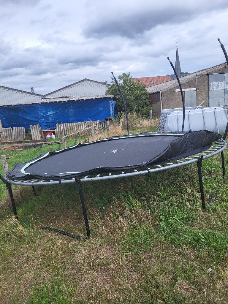Trampoline, Enlèvement, Utilisé