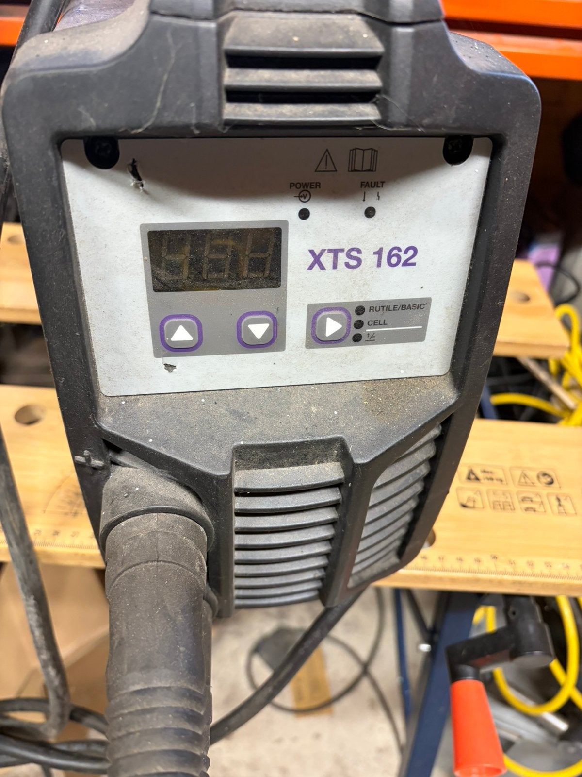 Parweld XTS 162 Lasapparaat MMA/TIG inclusief accessoires, Doe-het-zelf en Bouw, Ophalen, Gebruikt, 150 tot 250 ampère, Tig