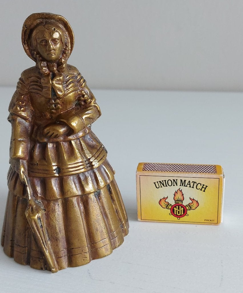 Koperen crinoline damesbel (14 cm H), Antiek en Kunst, Ophalen of Verzenden, Koper