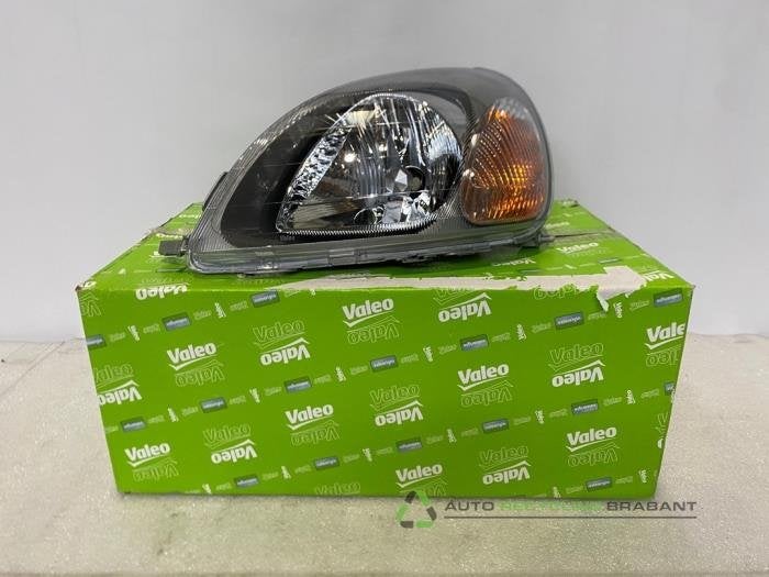 Phare gauche d'un Toyota Yaris, -, 3 mois de garantie, Toyota, Utilisé