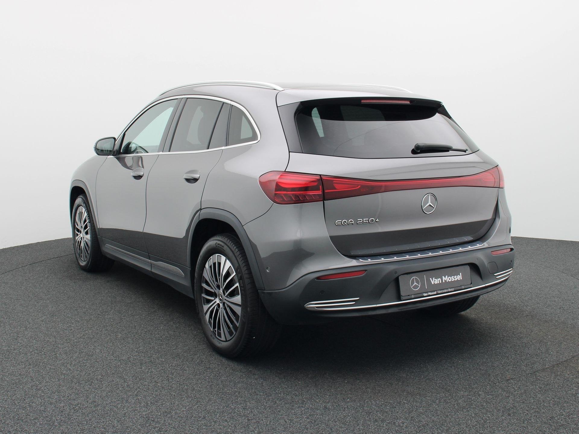 Mercedes-Benz EQA 250+ Business Line, Auto's, Dealer onderhouden, 71 kWh, https://public.car-pass.be/vhr/b705b846-84c3-4386-a11d-12283550f7fa
