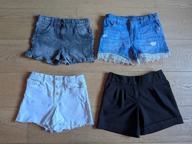 shorts en jean fille - taille 134 (9 ans), Enlèvement, Utilisé, Fille