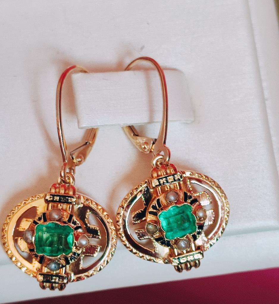 Antieke gouden oorhangers met smaragd,  zaadparels ca 1860, Bijoux, Sacs & Beauté, Bijoux anciens, Enlèvement ou Envoi, Or, Boucles d'oreilles