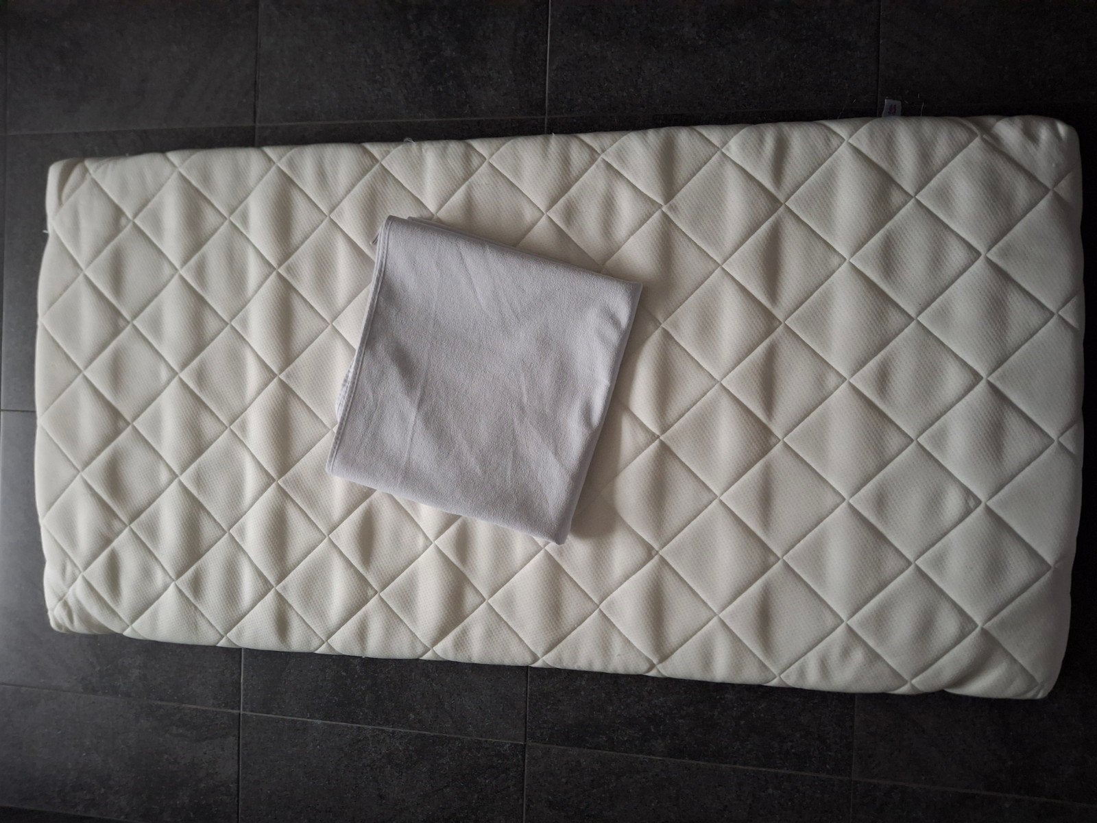 Matelas pour tout-petit Petite Amélie 70 x 140, Enfants & Bébés, Matelas, 70 à 85 cm, Comme neuf, Enlèvement