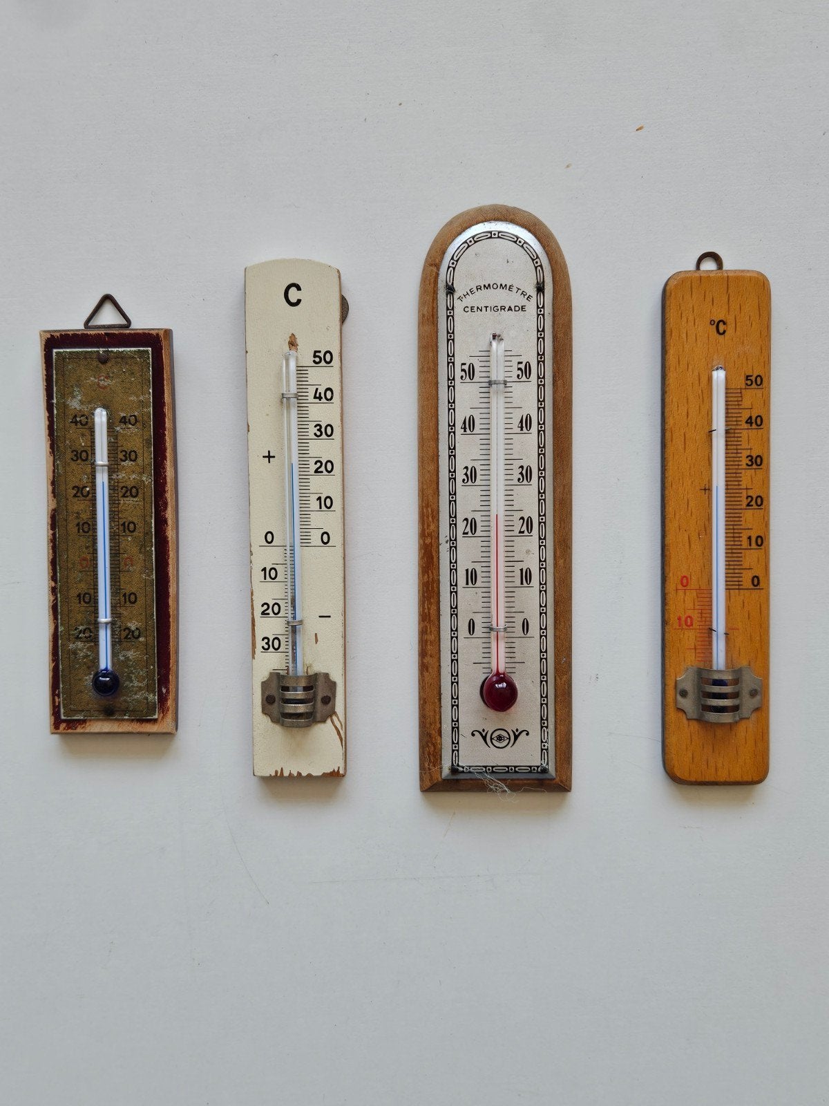 4 thermomètres muraux vintage en bois, Maison & Meubles, Accessoires pour la Maison | Thermomètres, Enlèvement