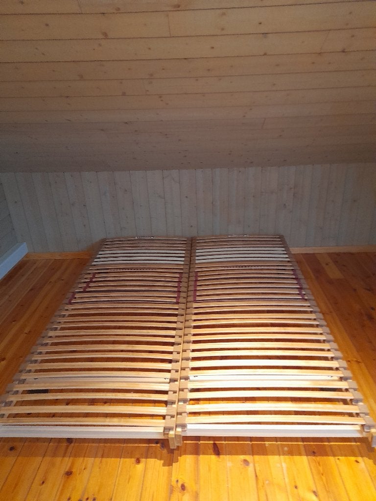 Bed 1m60 lattenbodem + matras, Ophalen