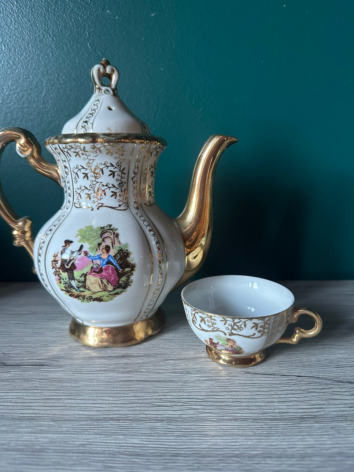Vintage porseleinen koffiepot met kopje gouden details, Ophalen of Verzenden