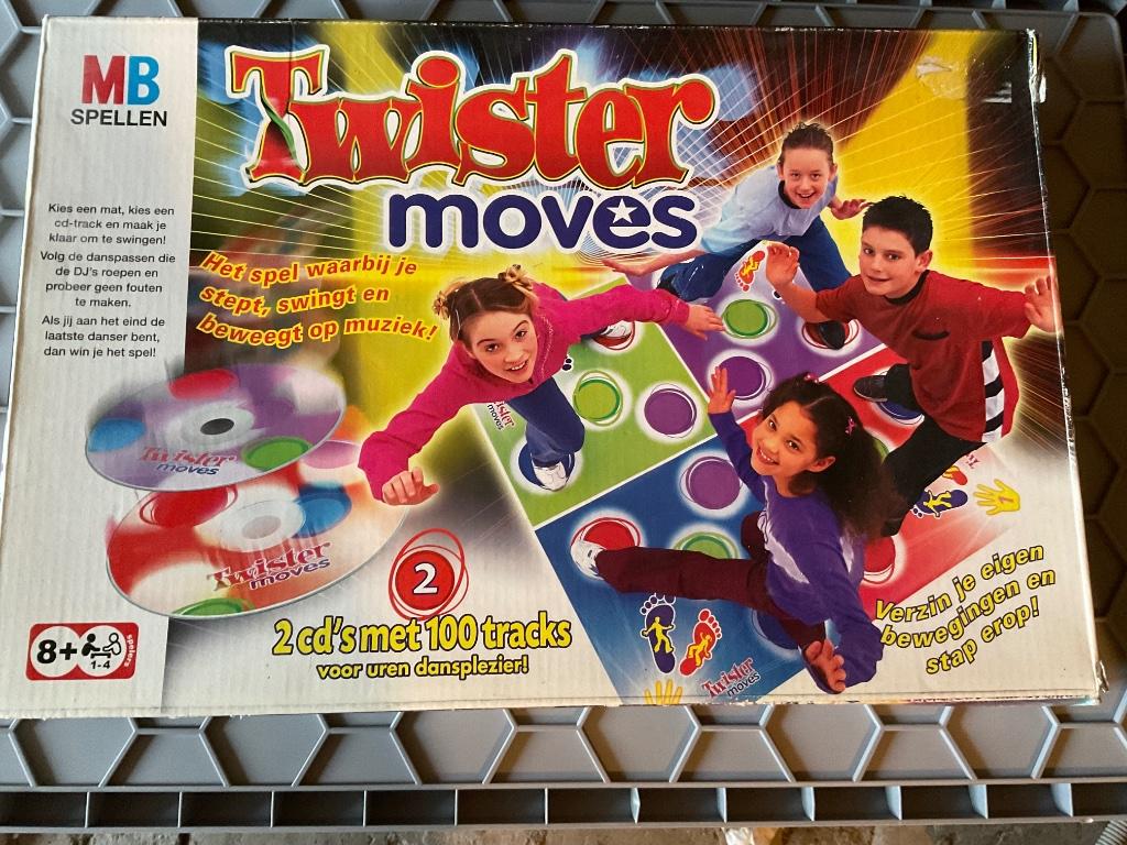 Gezelschapsspel Twister Moves MB, Enlèvement ou Envoi, Comme neuf, MB SPELLEN