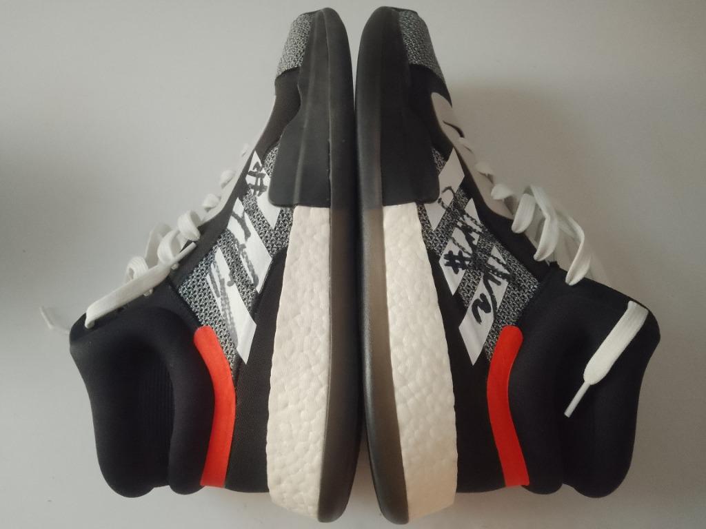 adidas maat 48 Jaron Johnson worn&signed baskets nieuwstaat!, Vêtements | Hommes, Chaussures, Enlèvement ou Envoi, Comme neuf