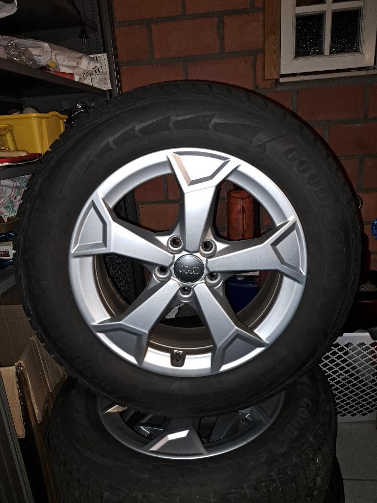 Jantes AUDI Q3, Q2, Q5, etc., Autos : Pièces & Accessoires, Pneus & Jantes, Pneu(s), Pneus hiver, 17 pouces, 215 mm, Véhicule tout-terrain
