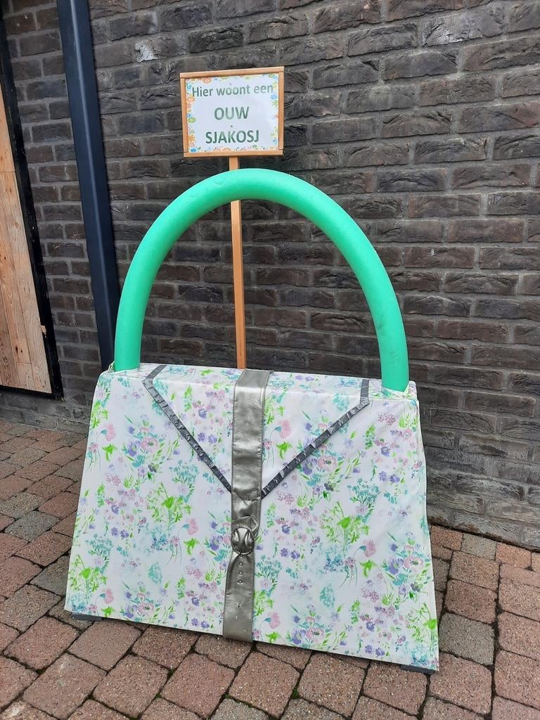 Grote decoratie handtas, verjaardag!, Enlèvement, Utilisé