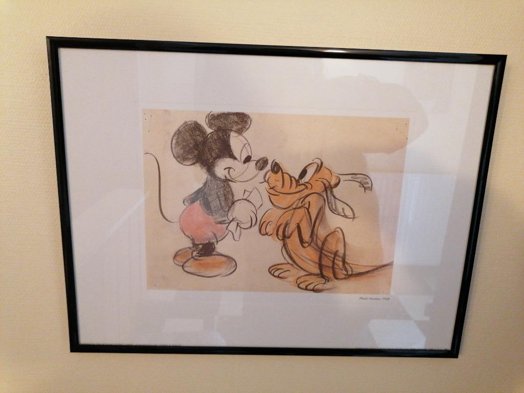 Mickey en pluto disneyland parijs lijst 30x40cm tb staat, Verzamelen, Ophalen of Verzenden, Mickey Mouse, Zo goed als nieuw, Plaatje of Poster