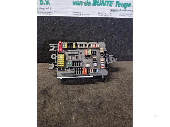 Boîte à fusibles d'un BMW 1-Serie, Enlèvement ou Envoi, 3 mois de garantie, Utilisé, BMW