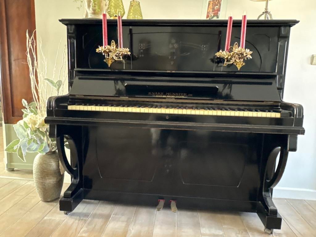 Zwarte klassieke piano, Muziek en Instrumenten, Piano's, Ophalen, Gebruikt, Zwart, Piano