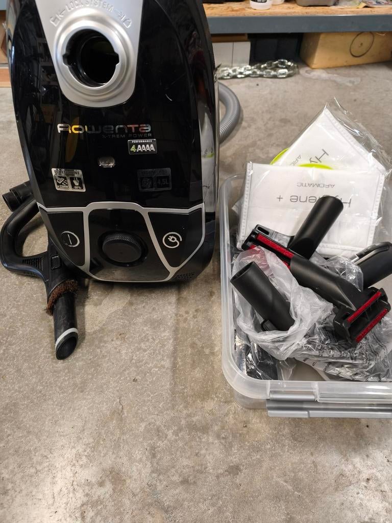 Aspirateur traineau Rowenta, Enlèvement, Utilisé