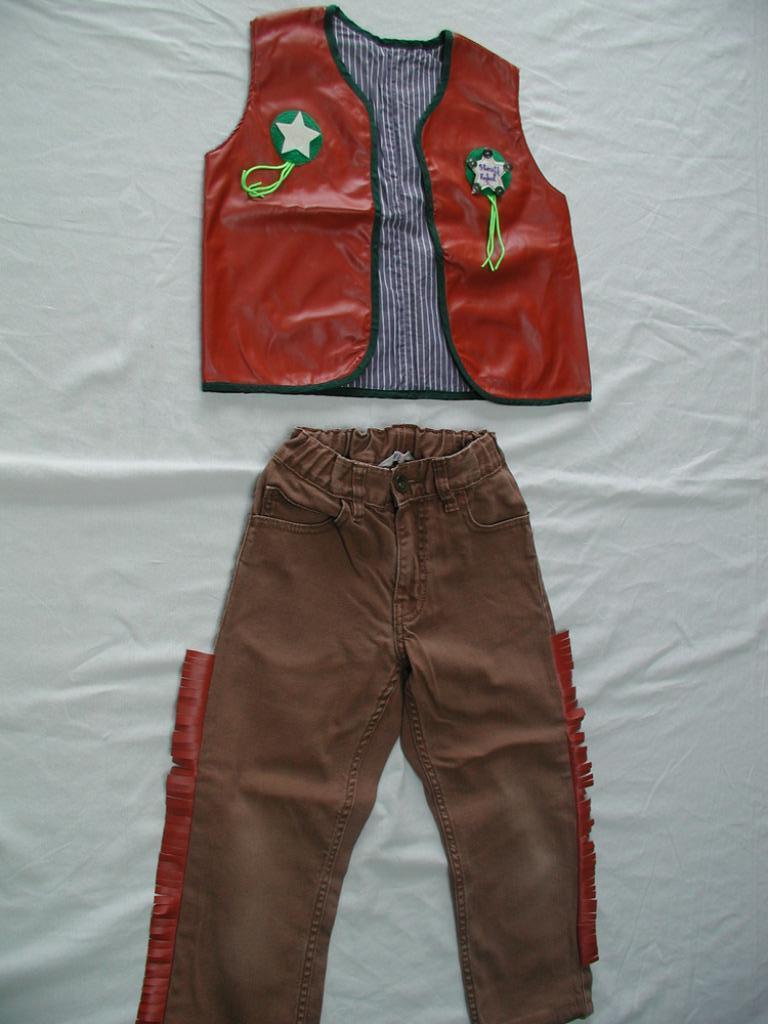 Verkleedkledij voor kind: sheriff kostuum, Kinderen en Baby's, Carnavalskleding en Verkleedspullen, Zo goed als nieuw, Jongen of Meisje