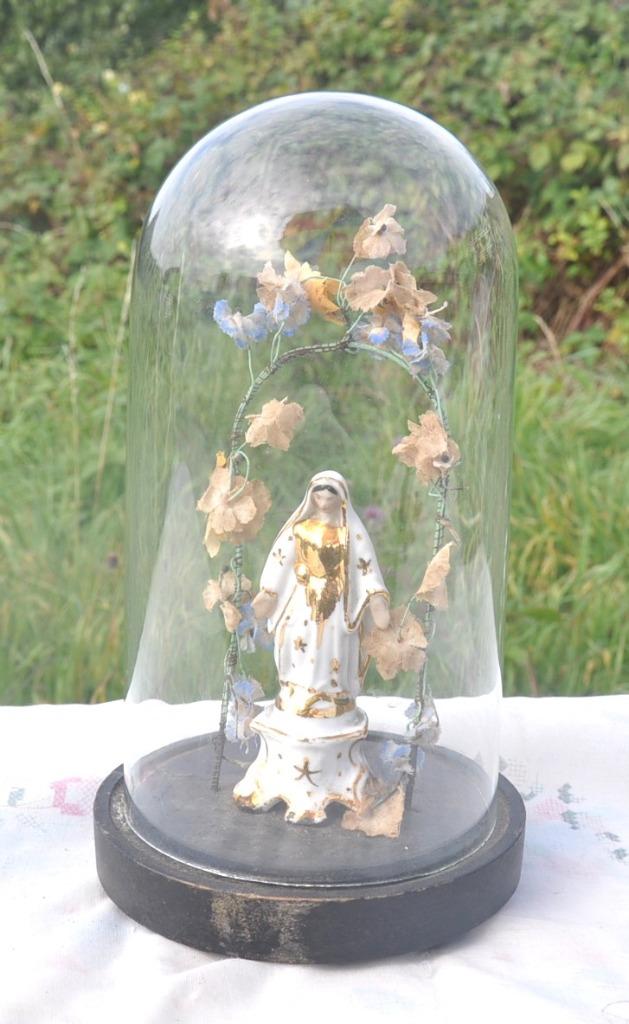 vierge en porcelaine dans globe en verre, Ophalen of Verzenden