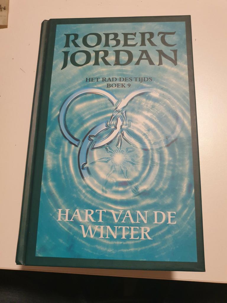 Robert Jordan - Hart van de winter. Boek 9 Rad des tijds, Ophalen of Verzenden, Zo goed als nieuw, Robert Jordan