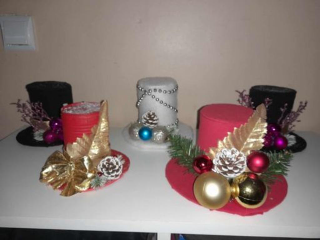Montages de Noël Les chapeaux "Haut de forme", Enlèvement ou Envoi, Neuf