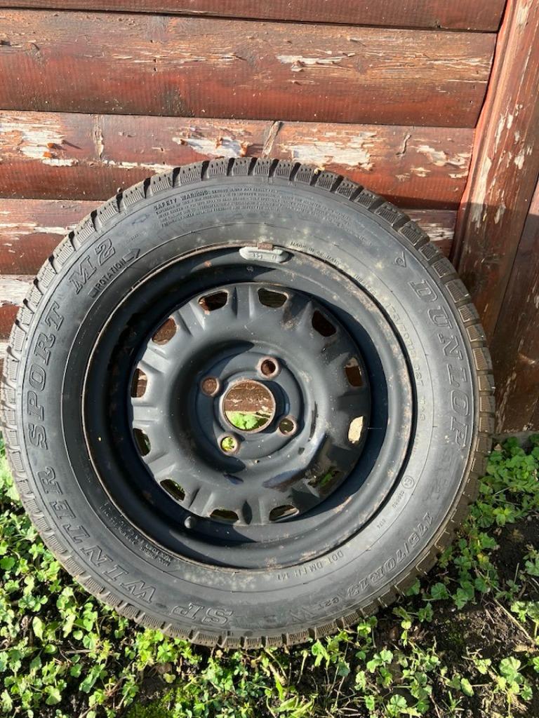 Jantes avec pneus "hiver", Pneus hiver, 175 mm, Pneu(s), Enlèvement