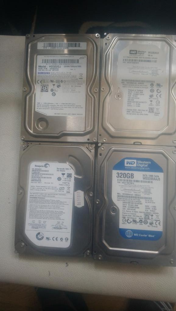 Set harde schijven, Intern, 320GB, Ophalen of Verzenden, Desktop