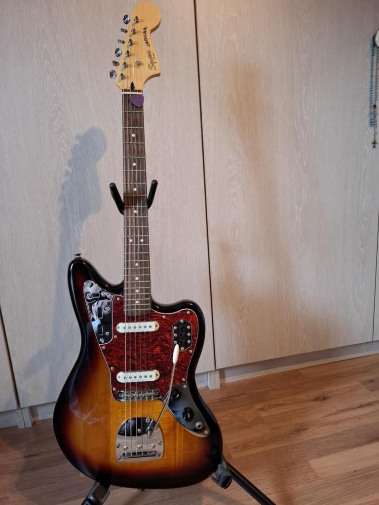FENDER Squier Vintage Modified Jaguar sunburst 3TS, Ophalen, Gebruikt, Fender