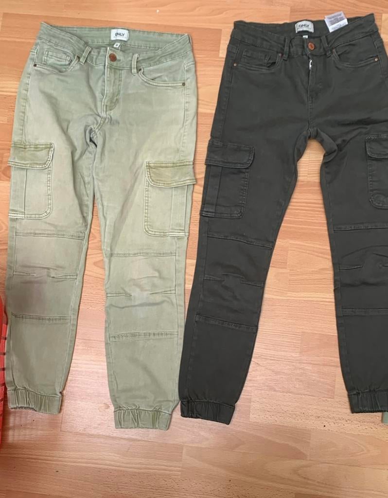 2x broeken cargo  maat 36 merk only, Ophalen, Gedragen, Maat 36 (S), Groen