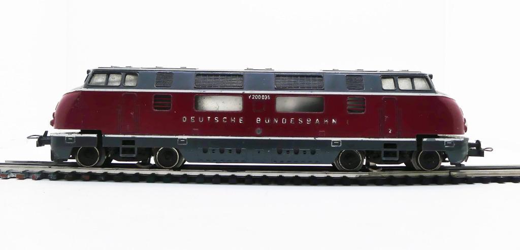 Trix Express 2260 V-200 035 diesellocomotief, Gebruikt, Trix, Ophalen of Verzenden, Analoog