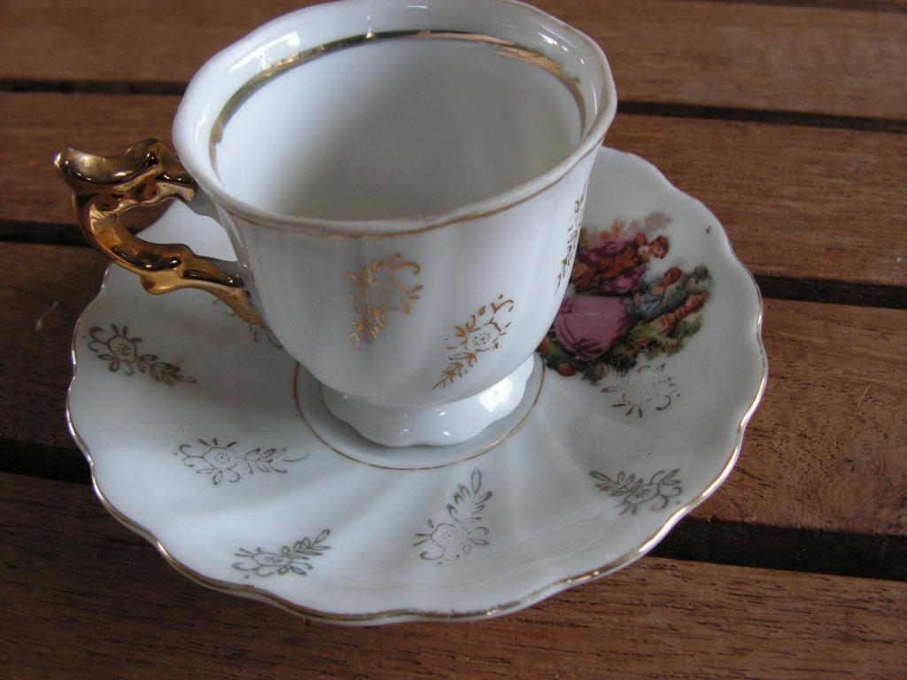 Magnifique ancienne tasse  + sous-tasse Bavaria porcelaine., Enlèvement ou Envoi