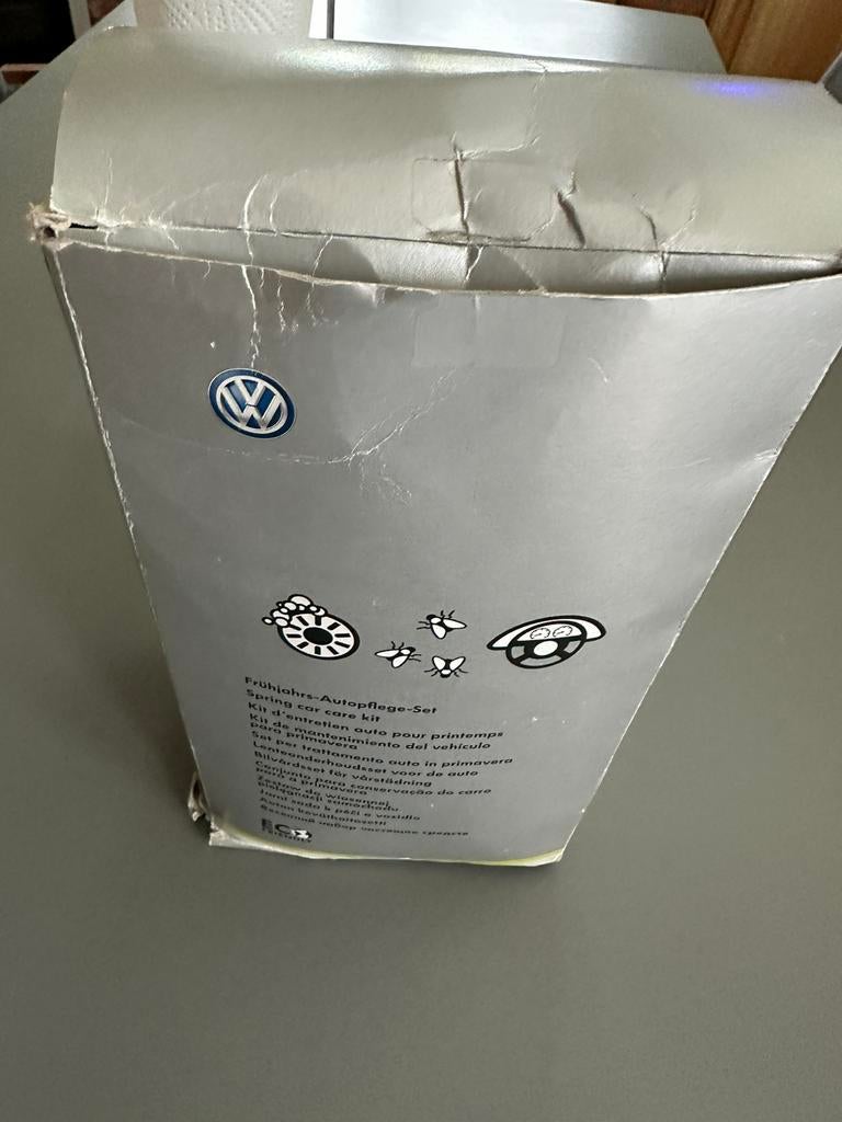 Kit nettoyage VW, Produit de nettoyage