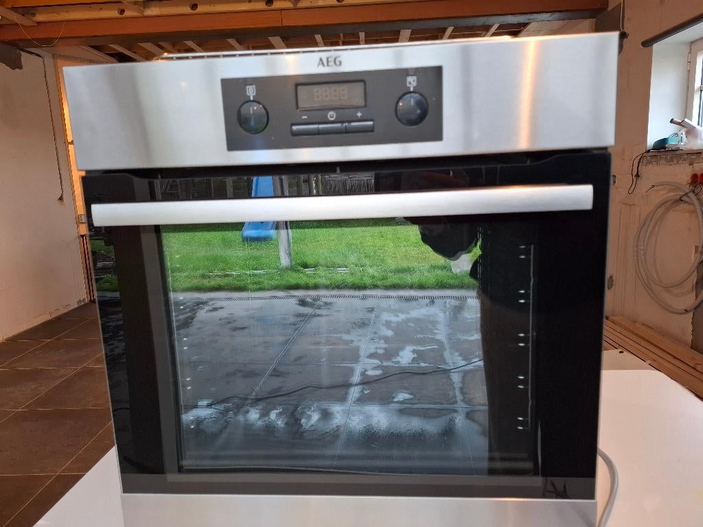 Oven AEG, Encastré, Enlèvement, Air chaud, 45 à 60 cm