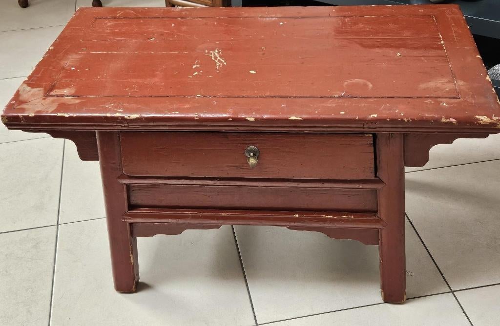 Table basse/meuble TV Chinoise laquée rouge vers 1950, Enlèvement