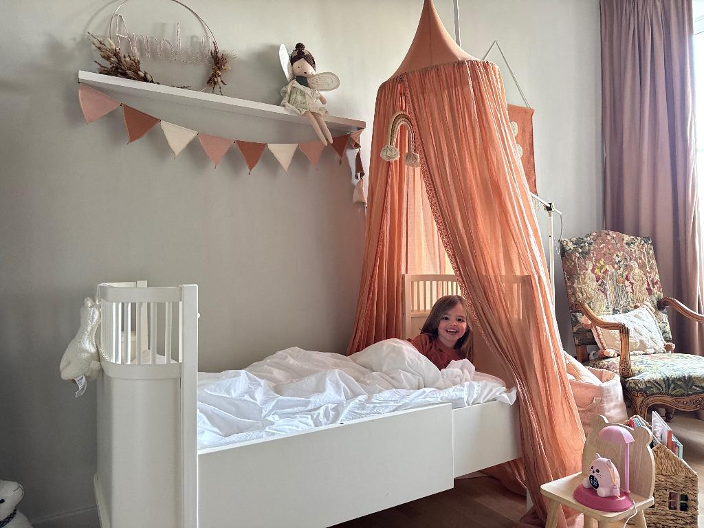 Sebra bed, baby & jr. , babybed en peuterbed, meegroeibed, Ophalen, Zo goed als nieuw, 140 tot 160 cm, 70 tot 85 cm