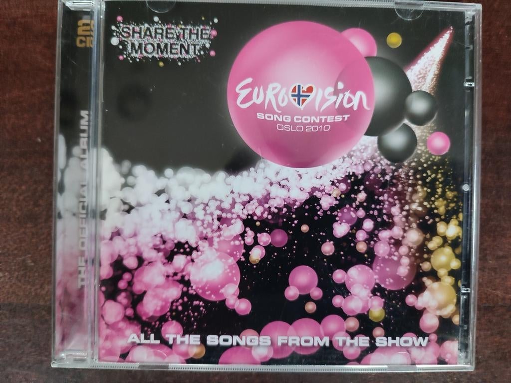 2 CD : CONCOURS EUROVISION DE LA CHANSON D'OSLO 2010, CD & DVD, Enlèvement ou Envoi, Comme neuf