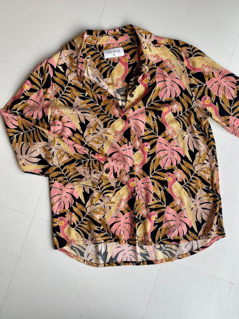 Blouse met knopen en roze plantpatroon (Four Roses - 38), Maat 38/40 (M), Ophalen of Verzenden, Zo goed als nieuw, Roze