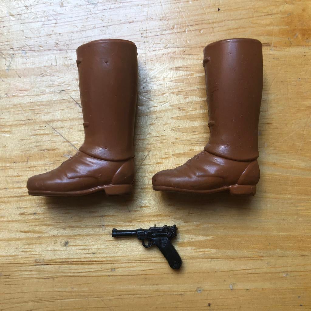 Globo War Heroes - Japanese Officer Boots & Pistol, Ophalen of Verzenden