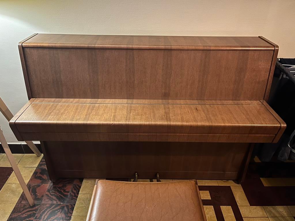 Petrof retro buffetpiano met stoel, Enlèvement, Utilisé, Brun, Piano