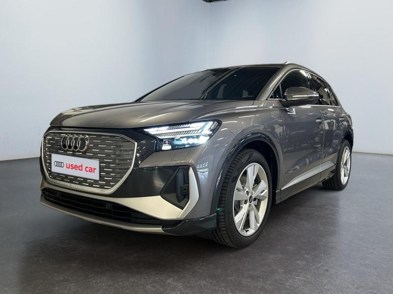 Audi Q4 e-tron Corporate S, Auto's, Audi, Automaat, Zwart, SUV of Terreinwagen, Zilver of Grijs